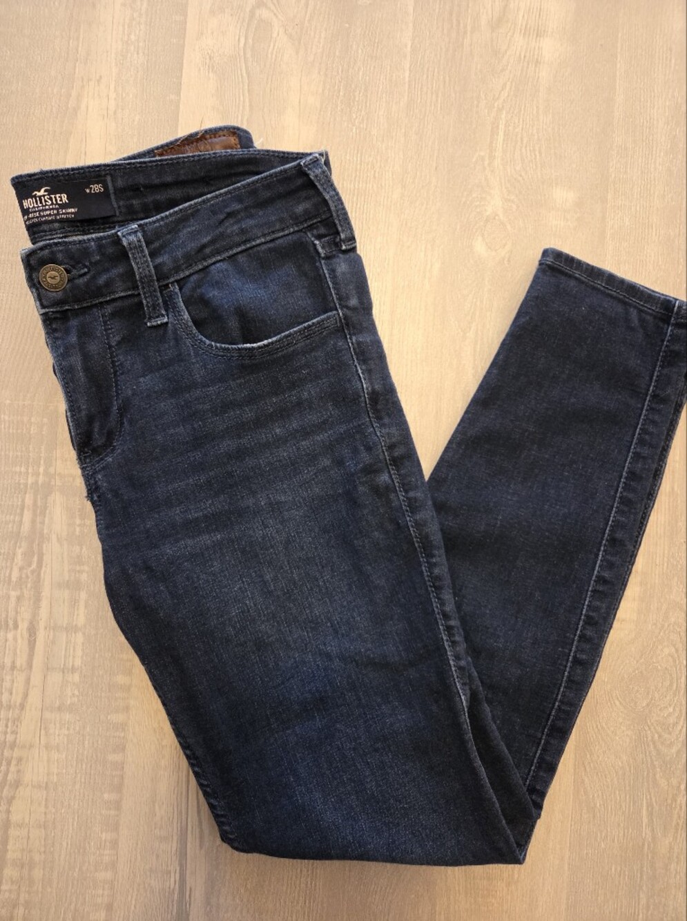 Hollister Women's Dark Blue Low-Rise Super Skinny Jeans - Classic Stretch